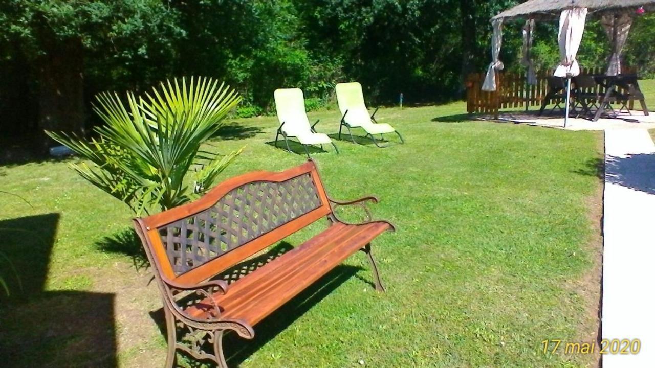 Le Clos des Palombes Saint-Pierre-du-Mont  Exterior foto